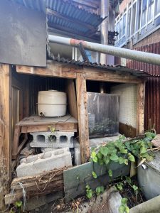 飯塚市で行った灯油ボイラー交換工事の施工前の様子